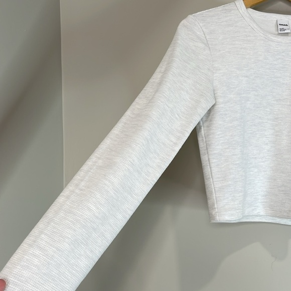 TNA Aritzia Light Gray Fitted Crop T-Shirt Waffle Knit Crewneck Leisure Size S - Picture 6 of 11